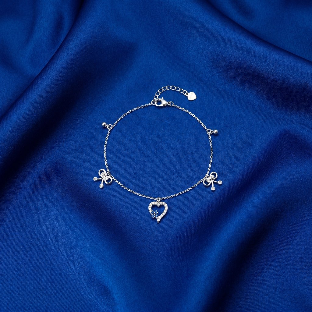[CBR0178] Heart & Bow Charm Bracelet