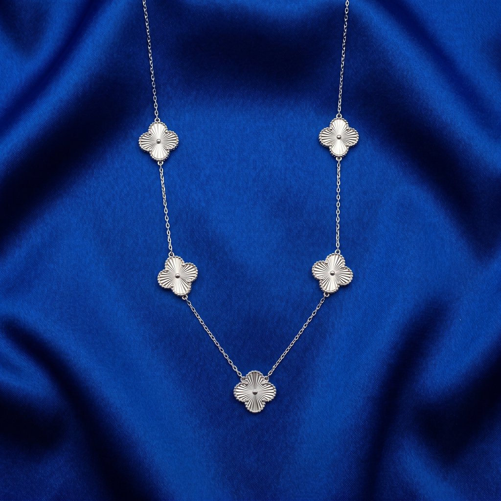 [DCH0736] Clover Station Necklace